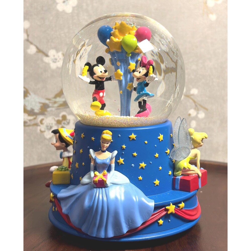 Hallmark Disney Walts 100th Birthday Musical Water Globe – Limited Edition